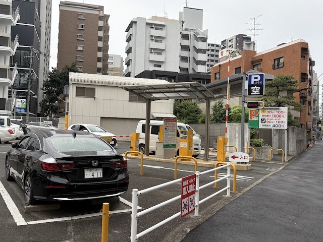 Body Hackers Lab薬院大通（パーソナルジム ボディハッカーズラボ）近隣の有料駐車場 ピーイーパーキング
