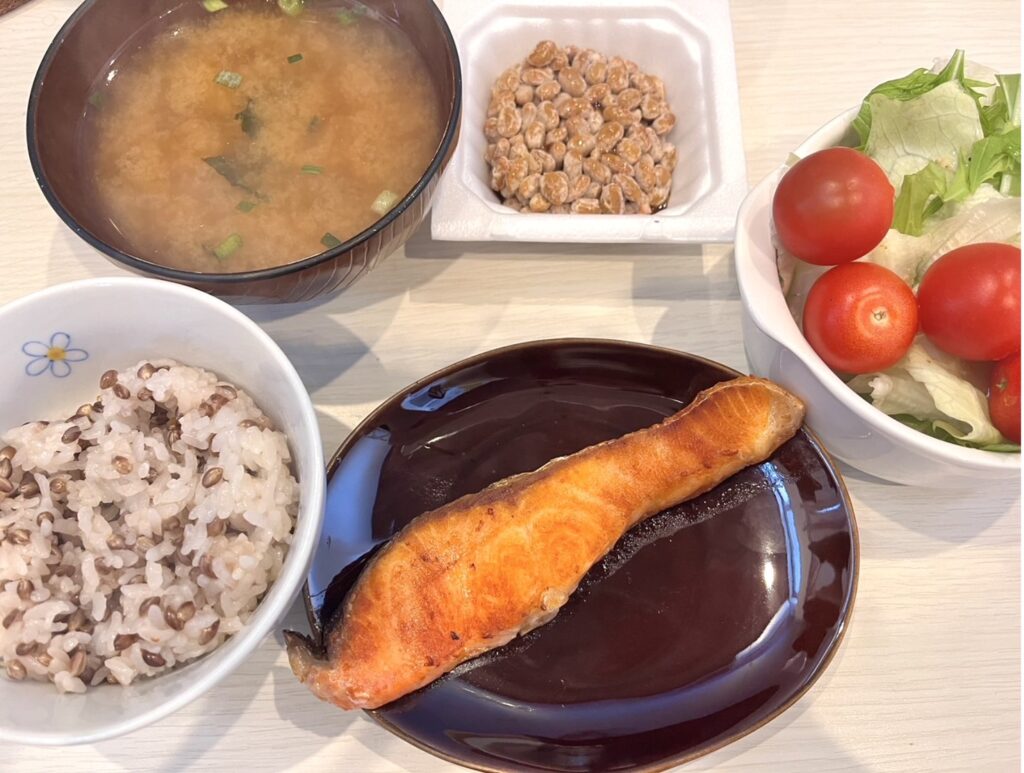 朝から一汁三菜で栄養バランス良いダイエット食事例