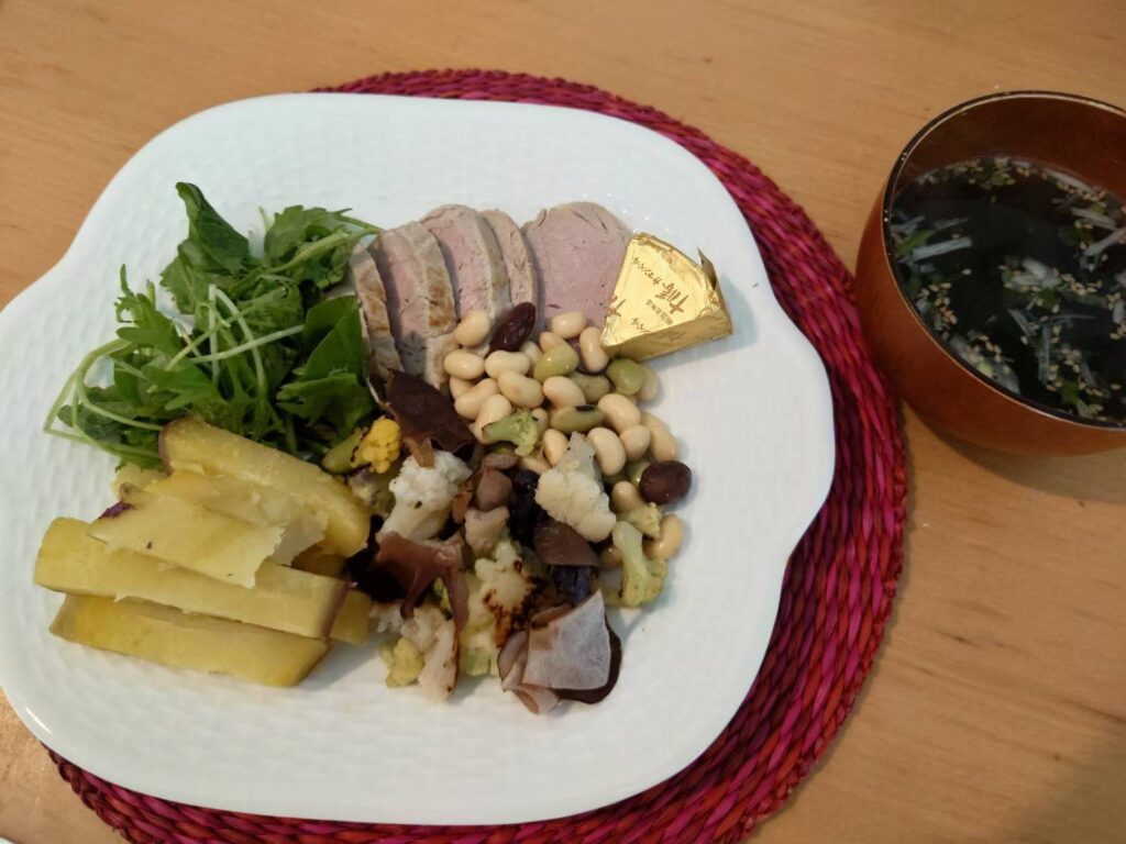 チーズに含まれる短鎖脂肪酸は、腸内環境を整えて脂肪を燃焼する効果