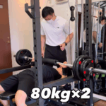 お客様のベンチプレス回数更新（80kg×2、77.5kg×4）