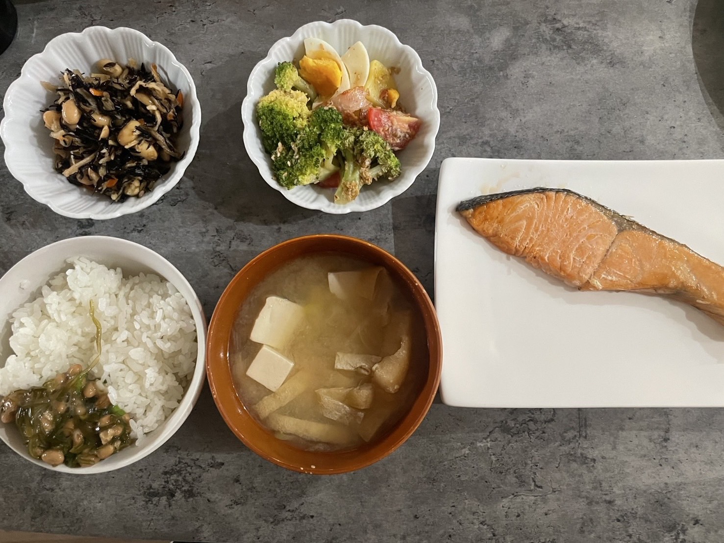 たんぱく質、糖質、お野菜、汁物とバランスがとても良いダイエット食事例