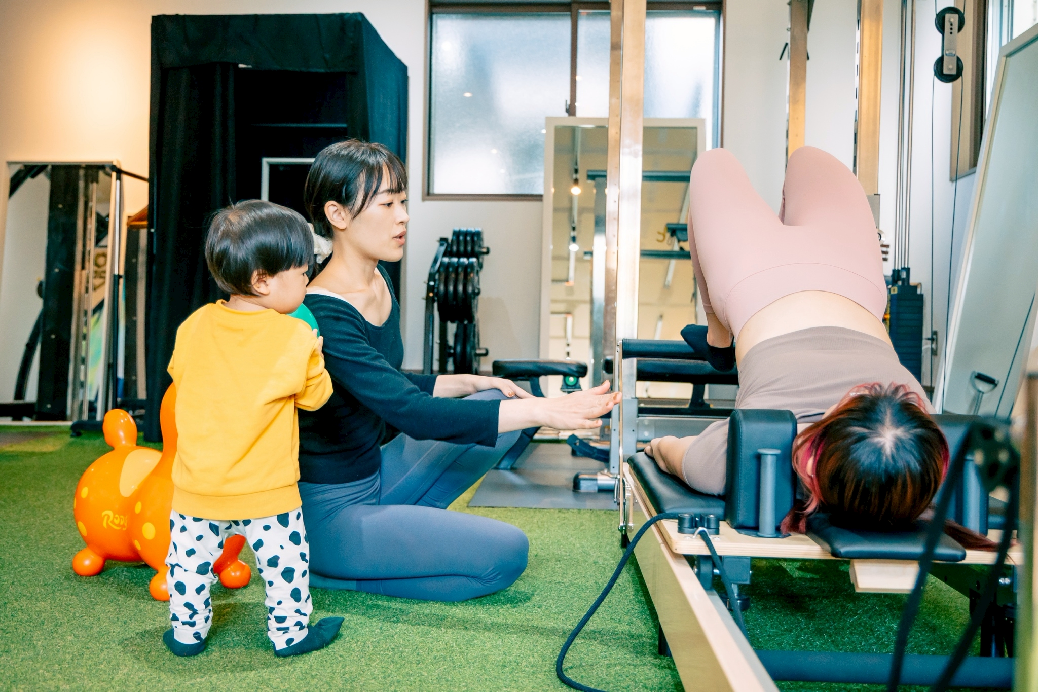 在宅ワークの腰を守る/六本松ピラティス