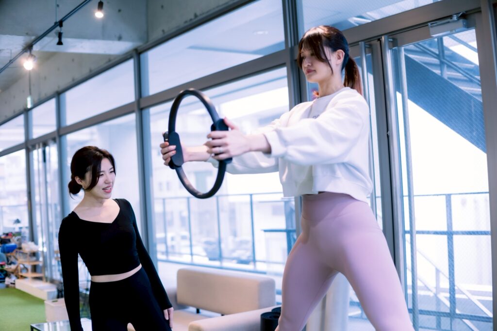 ブラトップが似合うデコルテ:千早ピラティス