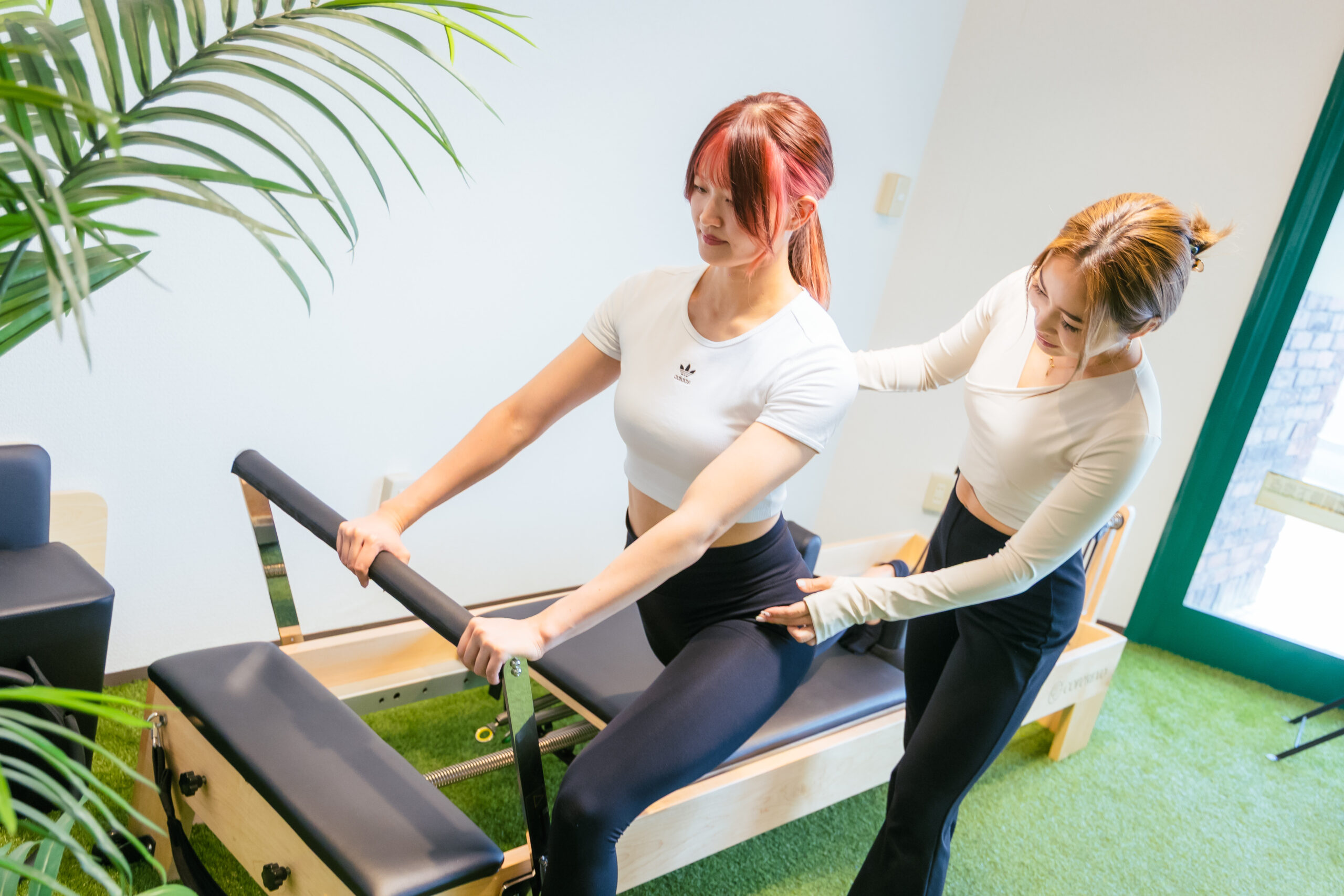 渋滞・移動疲れの腰痛ケア:箱崎ピラティス