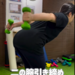 春日原・大野城パーソナルジム_二の腕引き締めにキックバックがおすすめ