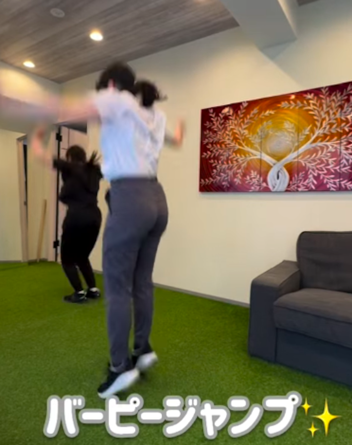 高宮パーソナルジム_ペアトレーニングラスト！燃焼種目バーピージャンプ