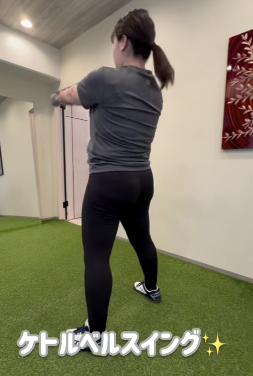 高宮女性専用パーソナルジム_ ケトルベルスイング｜全身を鍛えるトレーニング